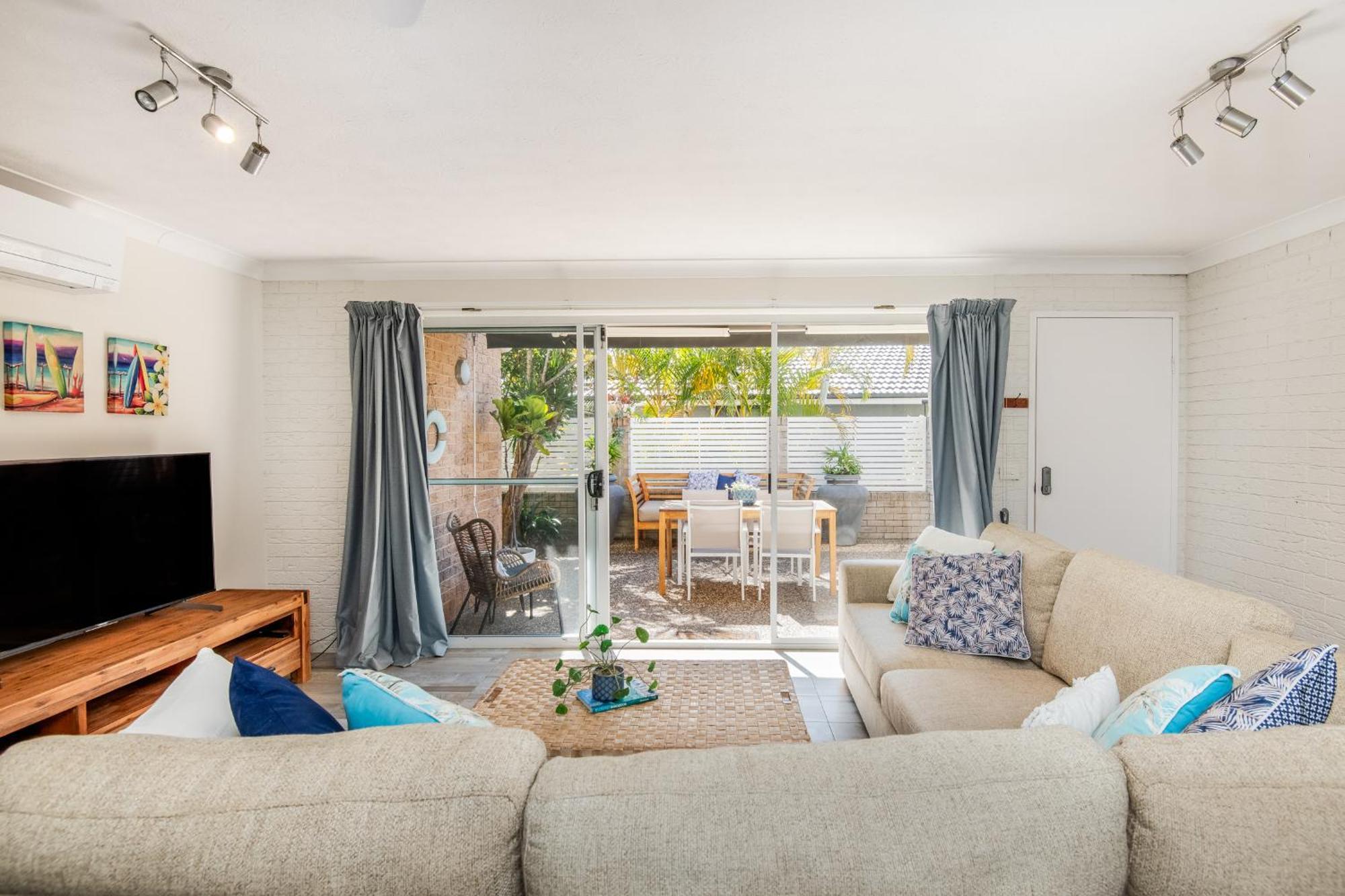 Sawtell Beachfront Villa - 2 Mins To Everything! Luaran gambar