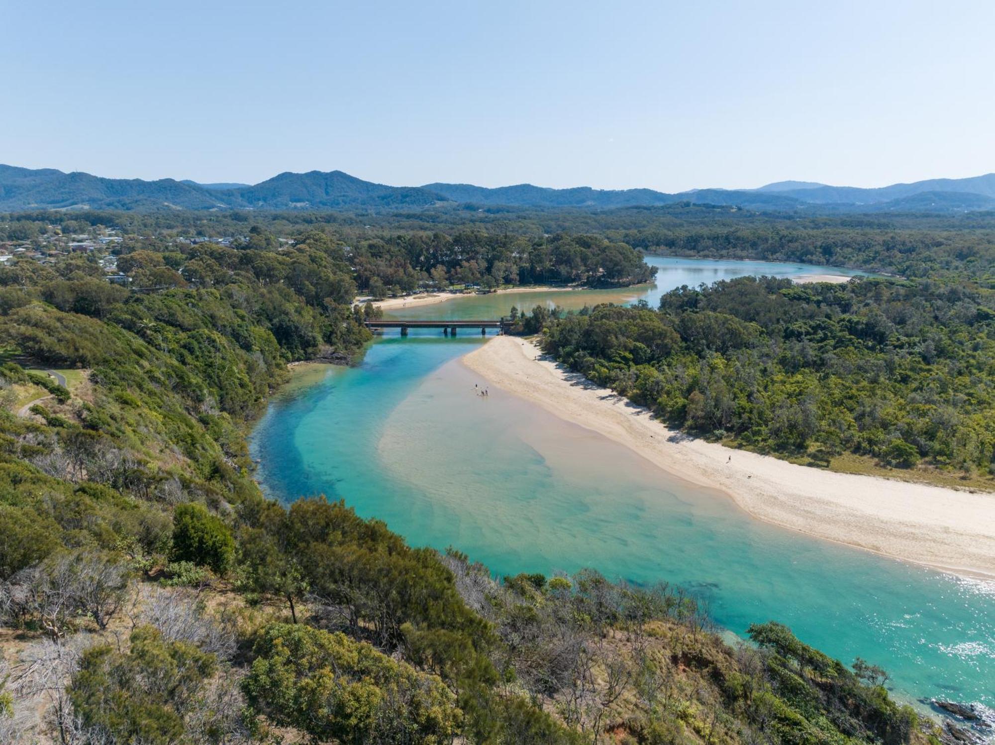 Sawtell Beachfront Villa - 2 Mins To Everything! Luaran gambar